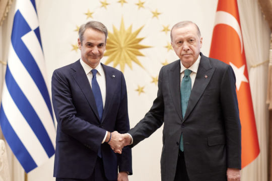 Σε εξέλιξη η συνάντηση Ερντογάν - Μητσοτάκη στην Άγκυρα
